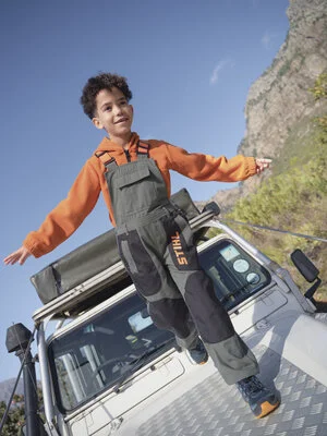 Bib overalls SZ 110-116 KIDS Green